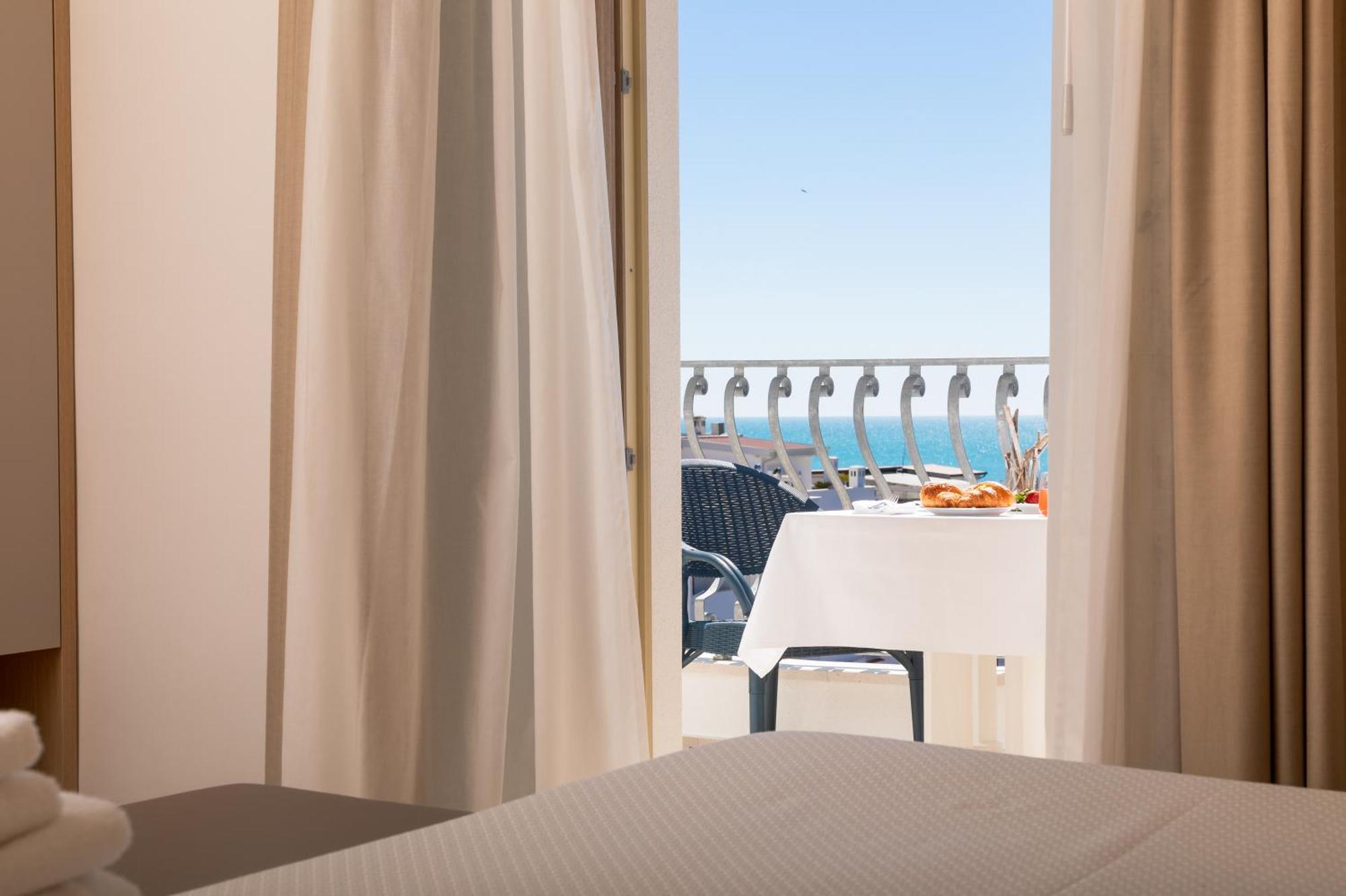 ויאסטה Hotel Degli Aranci מראה חיצוני תמונה