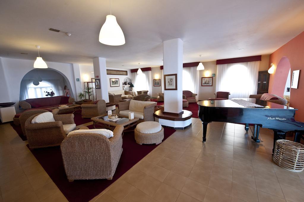 ויאסטה Hotel Degli Aranci מראה חיצוני תמונה